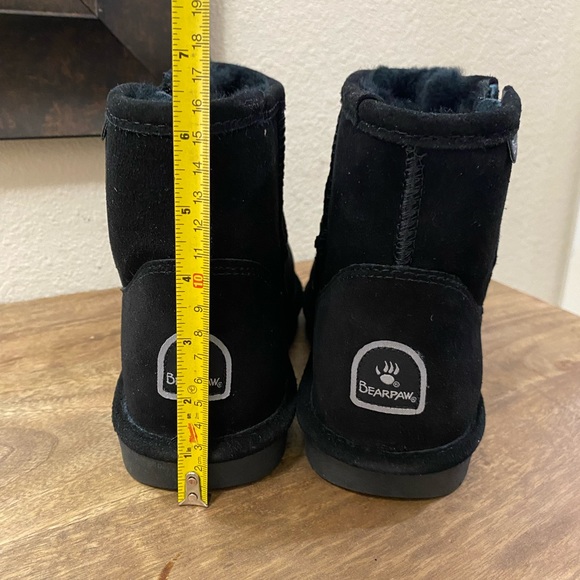 Bearpaw Demi II Black Short Shearling Boots Women's Size 10 - Picture 5 of 8